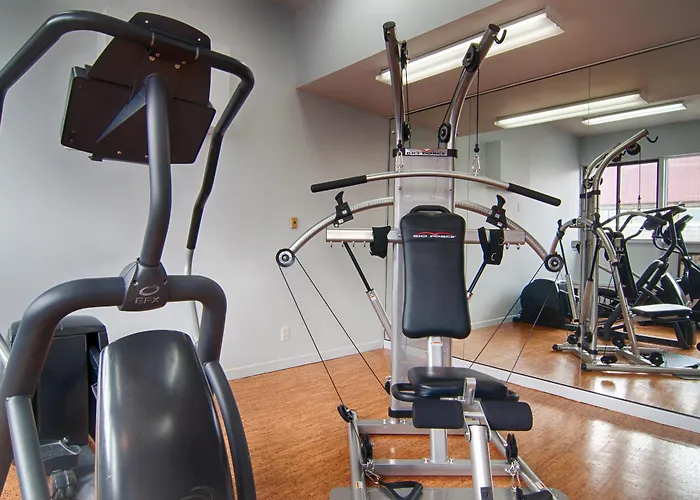 La Tour BelvédѐreHotel Montreal